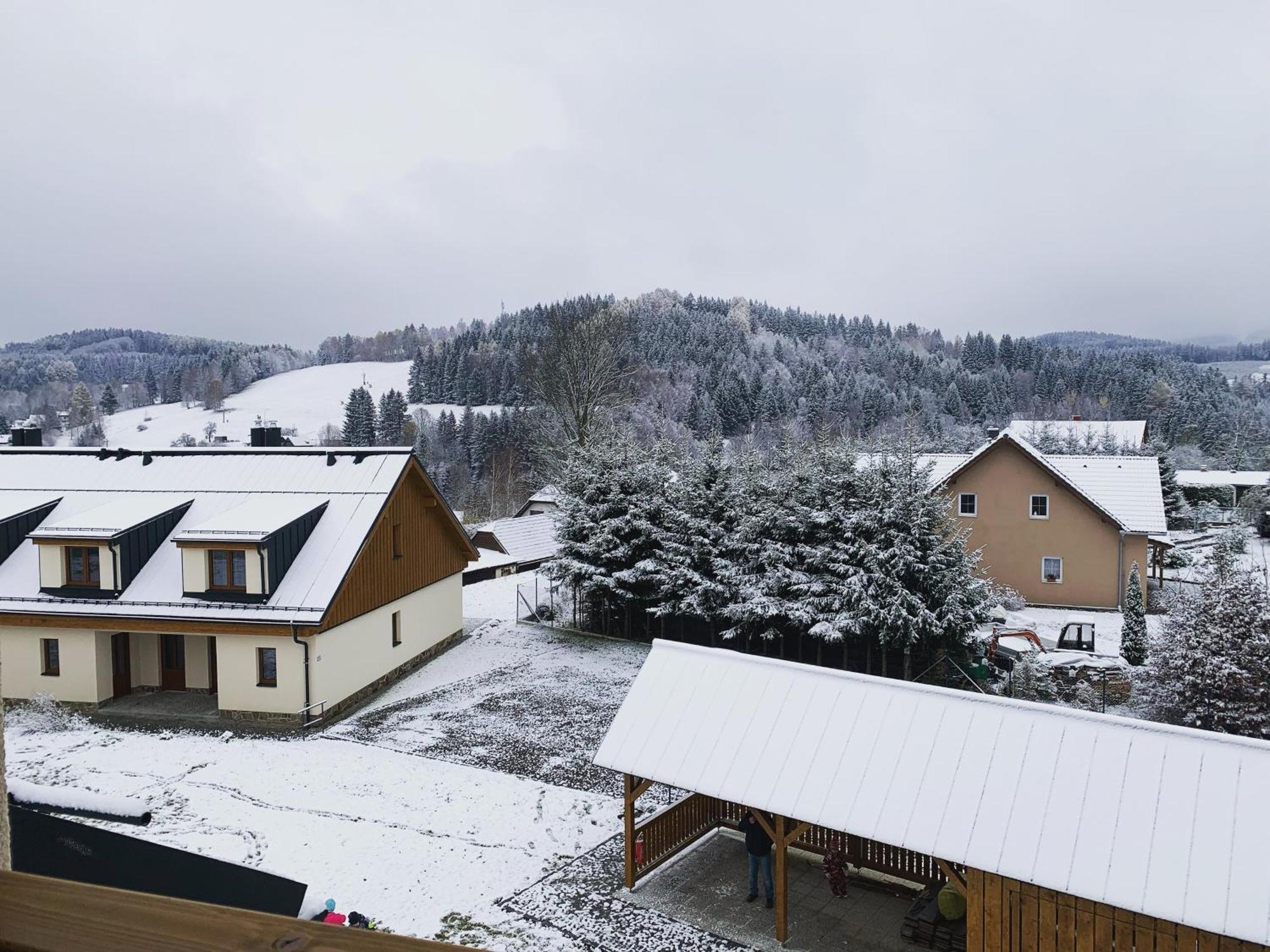 Apartman Mavis Kasperske Hory Exterior foto